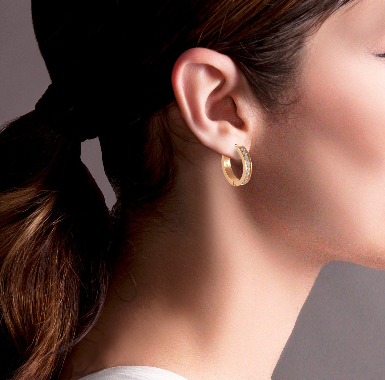 ER433RG B.Tiff Rose Gold Pavé 20-Stone Hoop Earrings