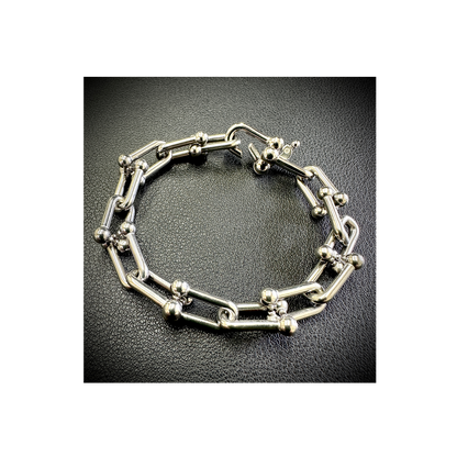 BG525W B.Tiff Horseshoe Link Chain Bracelet