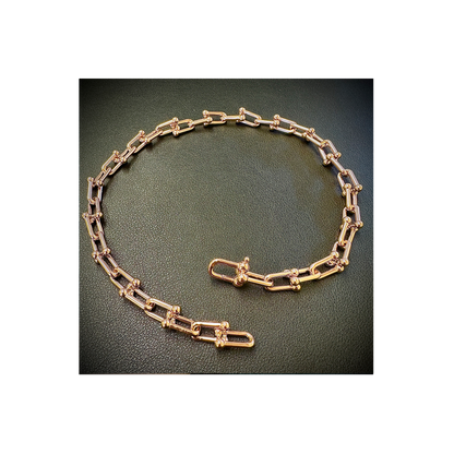 C525RG B.Tiff Rose Gold Horseshoe Link Chain Necklace
