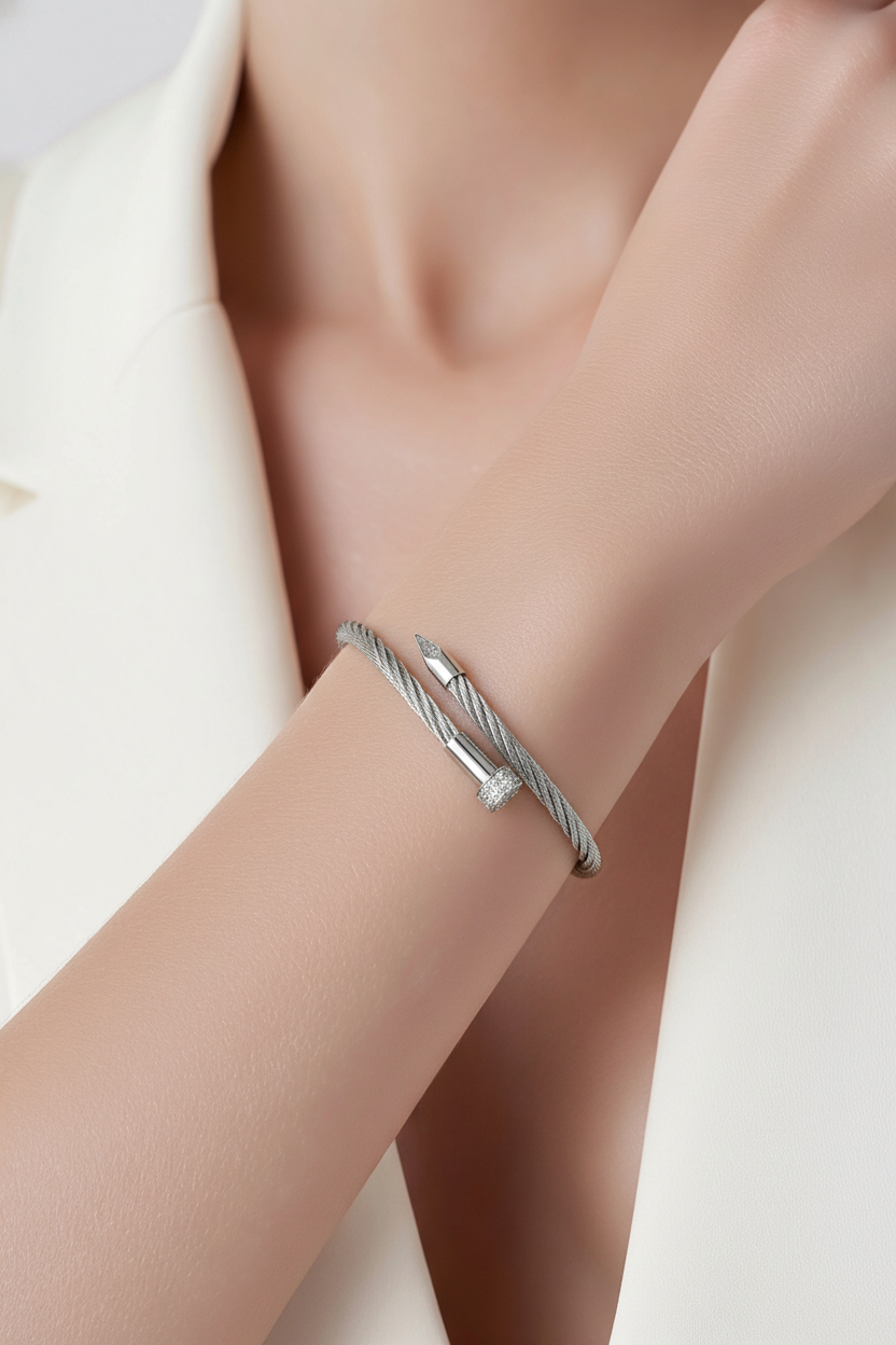 BG005W B.Tiff Pavé Pointe Cable Bangle Bracelet