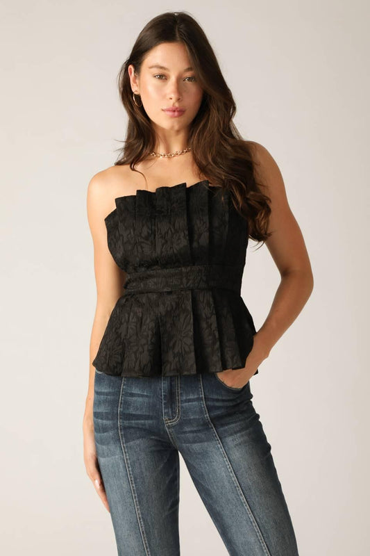 Elegant essence woven top