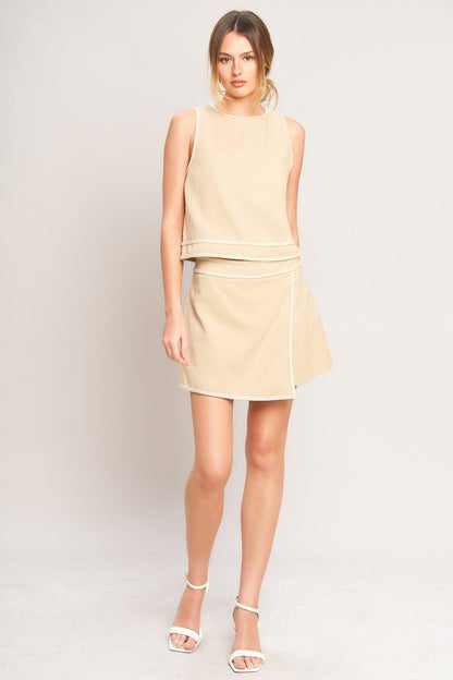 ELEVATED ESSENTIAL WOVEN TOP